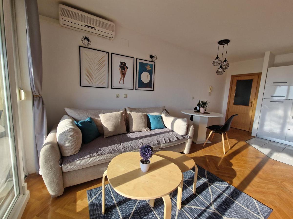 City Apartment Sanja Макарска Екстериор снимка